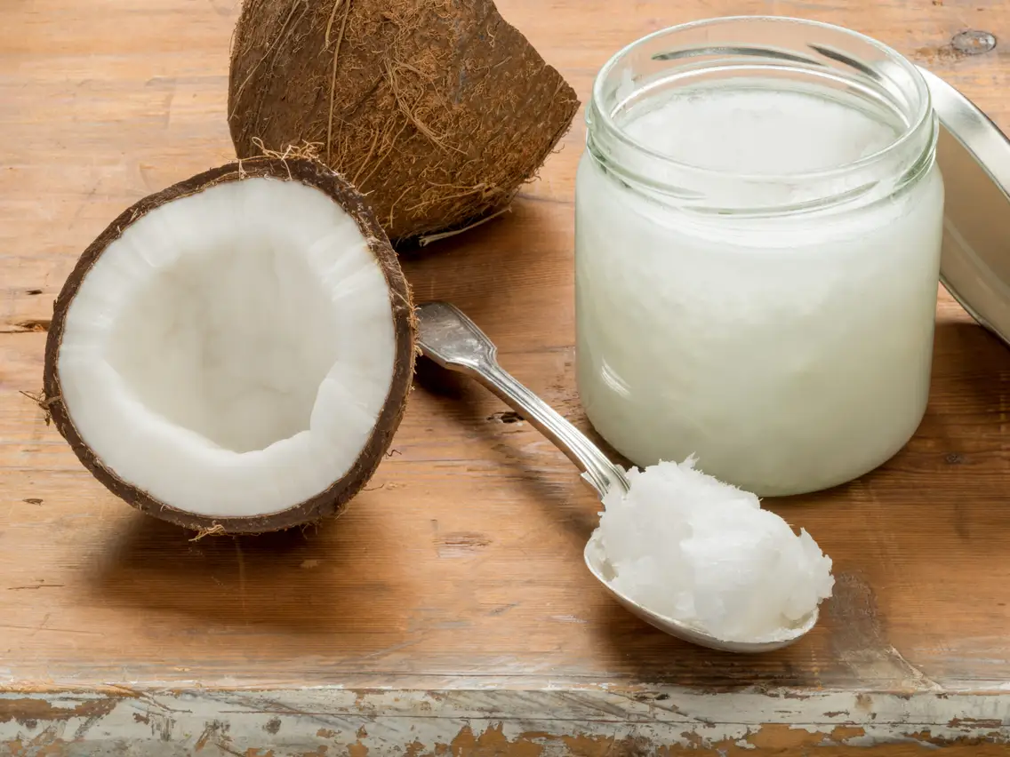 Is coconut oil good for sunburn? Find out everything here!