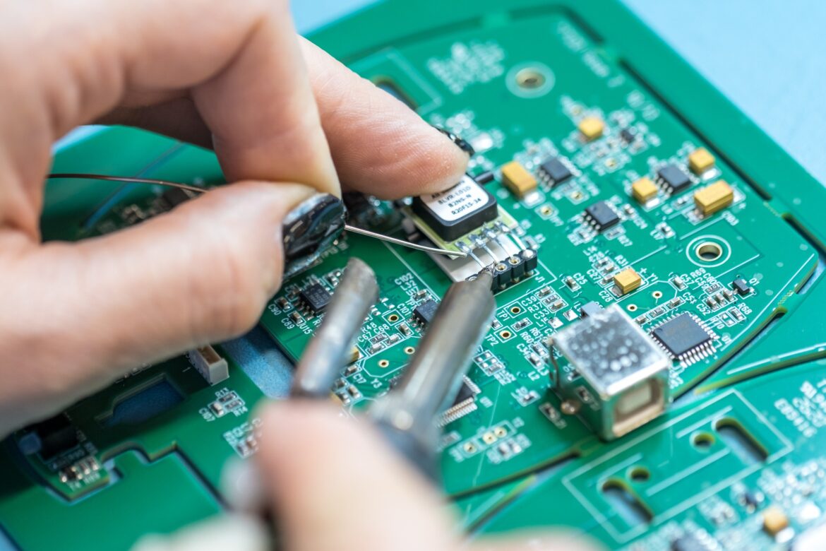 A Comprehensive Guide to Understanding Printed Circuit Board Machines