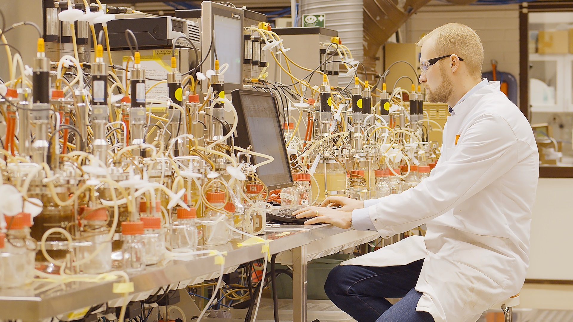 How to Utilize Industrial Biotechnology for Sustainable Manufacturing ...